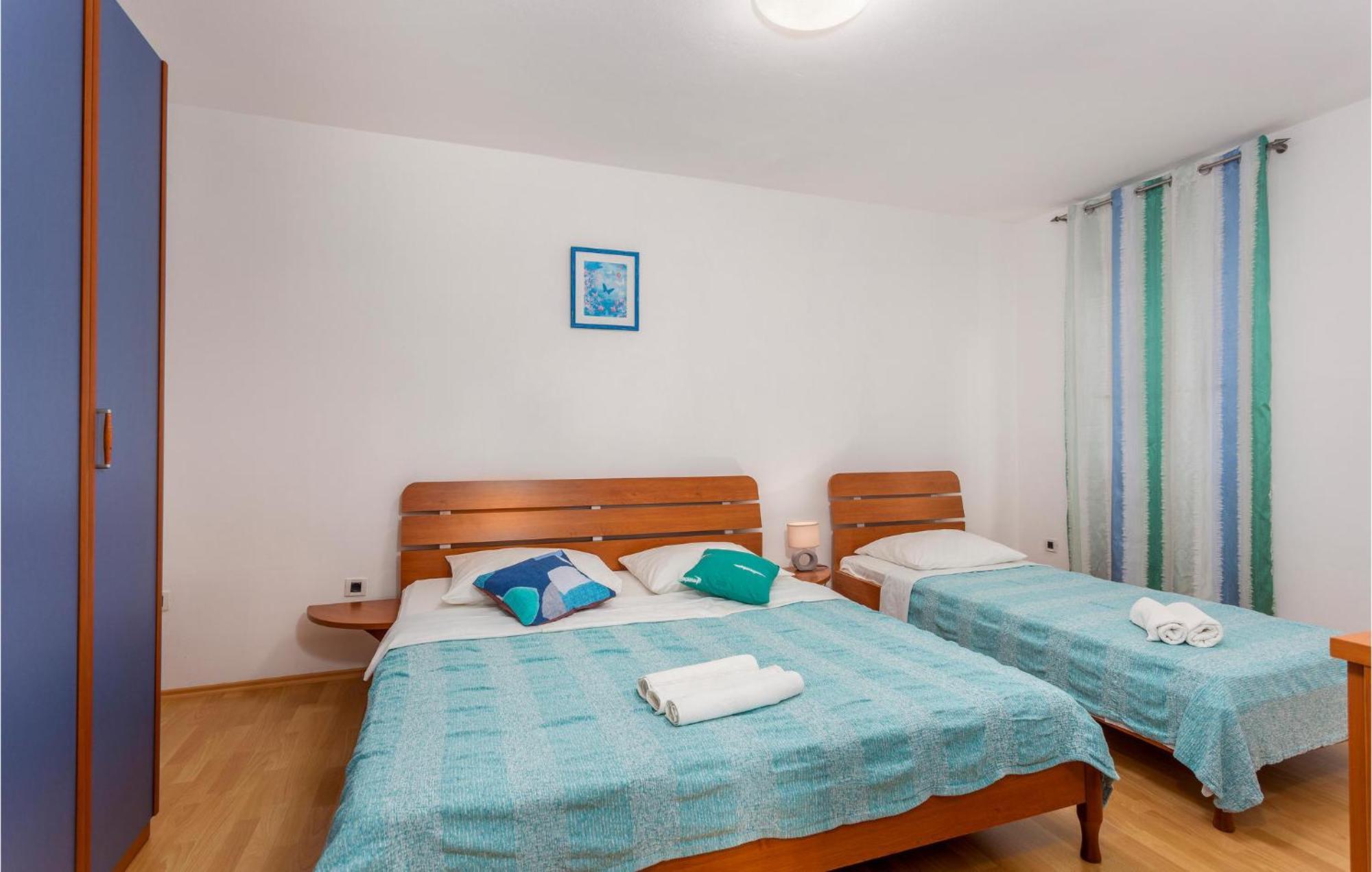 Beautiful Apartment In Pinezici With Wifi Екстер'єр фото